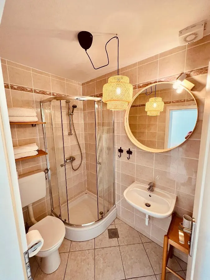Apartment Villa Jela - With Pool Njivice