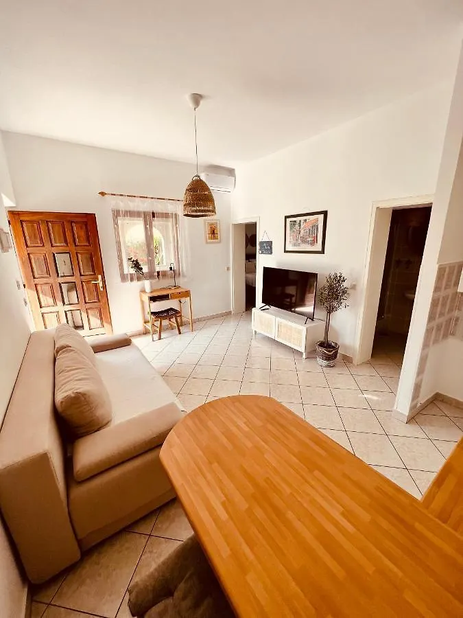 Apartment Villa Jela - With Pool Njivice