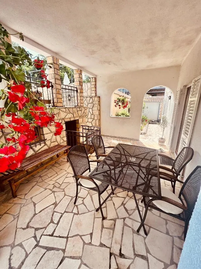 Villa Jela - With Pool Njivice Croatia